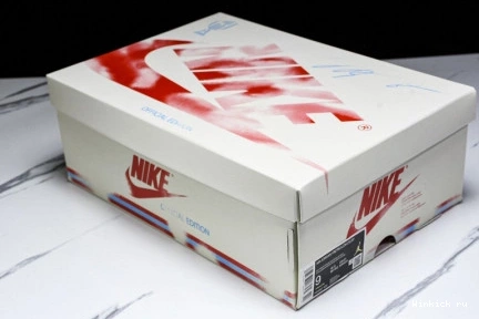 Card: Home” Room Jordan 1 “Rookie OG Low x Air Trophy 1202